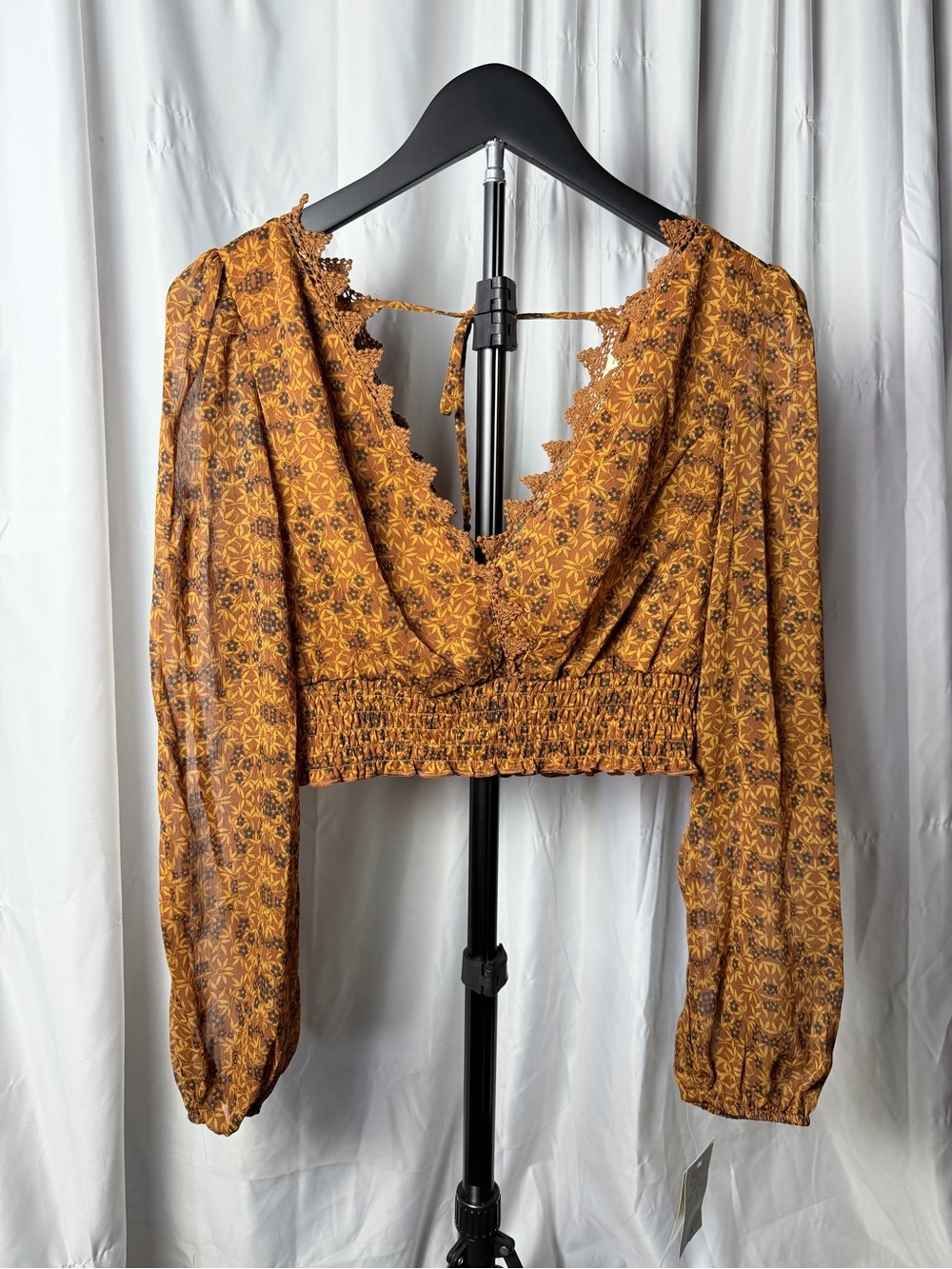 Live To Be Spoiled Cropped Boho Blouse – Medium